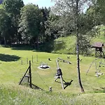 Dom wakacyjny Geraeumiges Mit Privater Terrasse