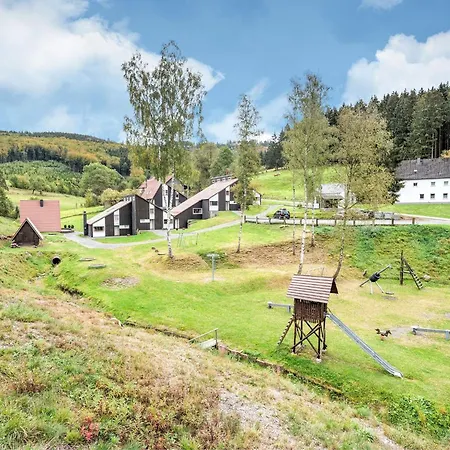 Geraeumiges Mit Privater Terrasse 度假居 *