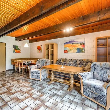 Vakantiehuis Geraeumiges Mit Privater Terrasse Schmallenberg