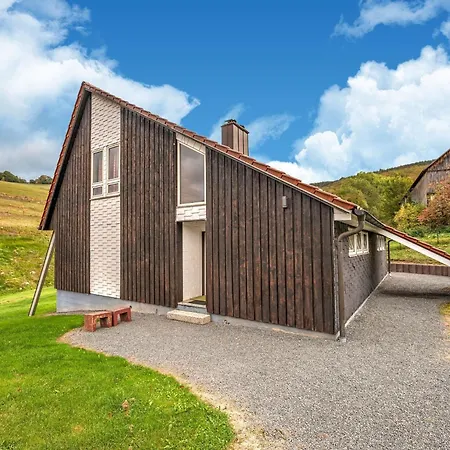 Geraeumiges Mit Privater Terrasse Vakantiehuis *