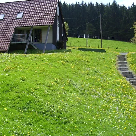 Geraeumiges Mit Privater Terrasse Vakantiehuis *