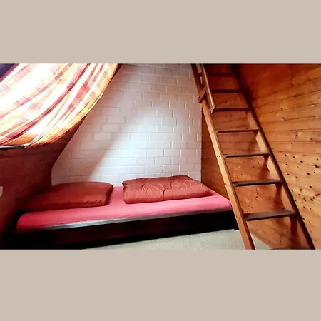 度假居 Geraeumiges Mit Privater Terrasse 施马伦贝格